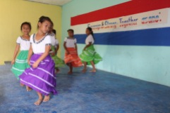 pueblo-viejo-rc-school-children-making-presentation